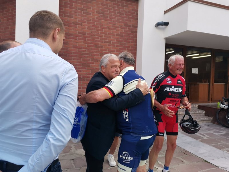Olympic Champion Brings German Cyclists to Godech Delechev