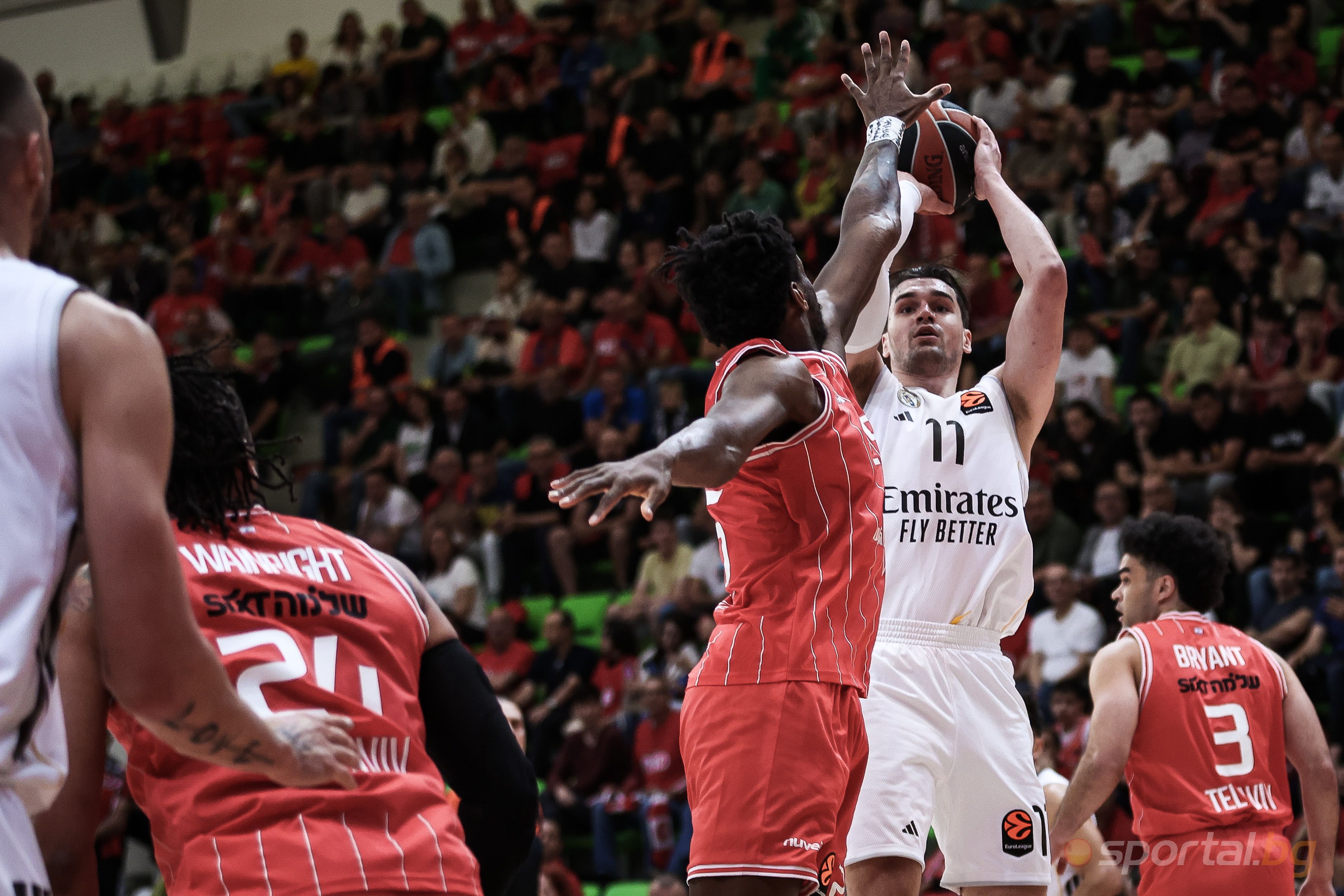 Health Battle Between AEK Larnaca and Real Madrid in "Arena Botevgrad" Under the Watchful Eye of Julio Velásquez