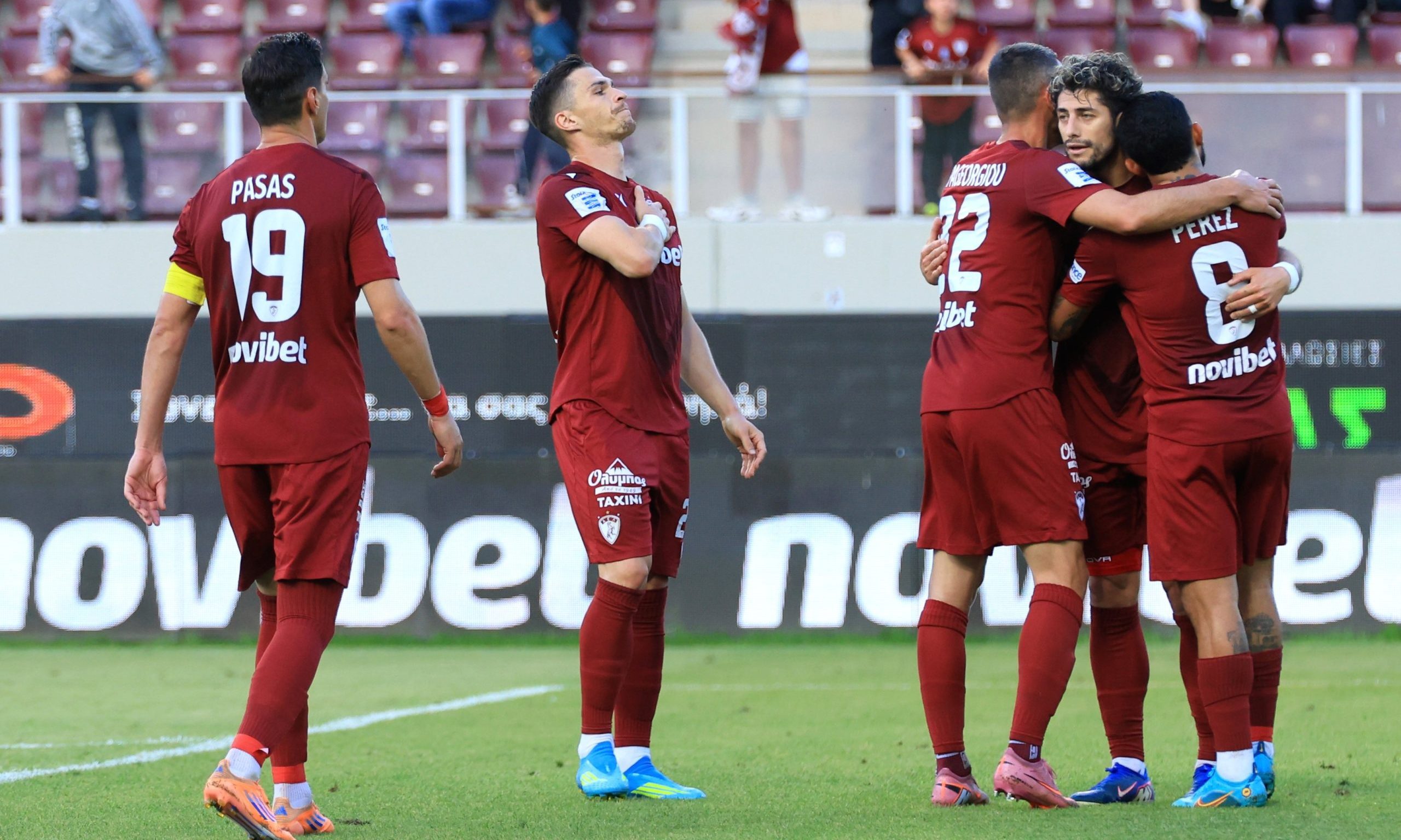 AEK Novibet Defeats Atromitos 2-1 in Crucial Match