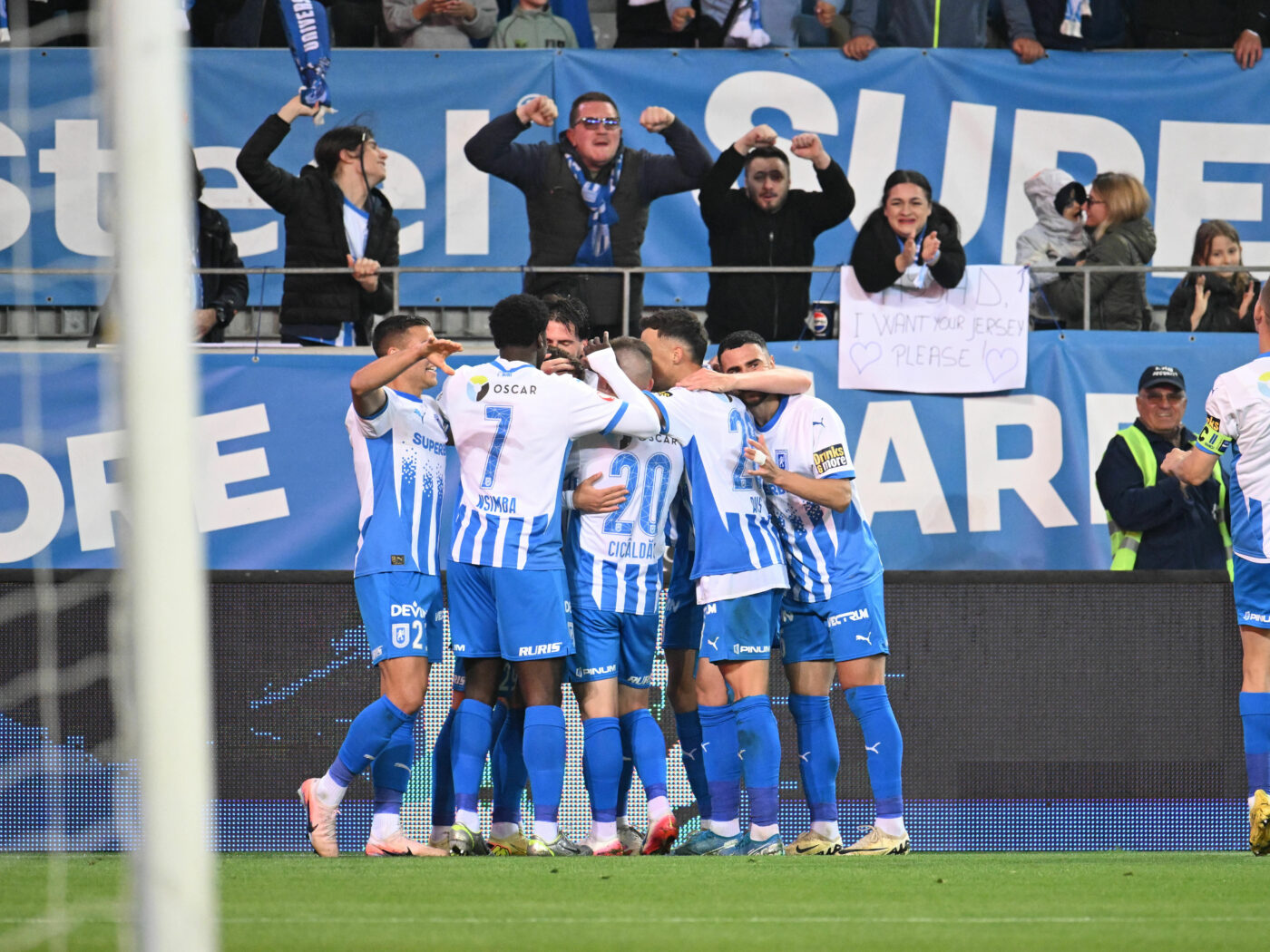 Titan Arrives! Maxim Joins Craiova Champions