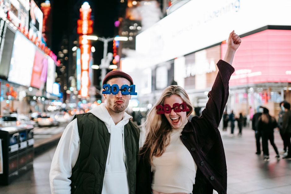 New York Knicks fans cheering Madison Square Garden