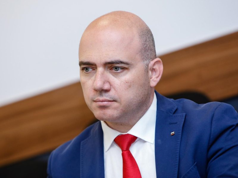 Bulgarian Tourism Minister Pushes for More Visitors from Romania, Germany, and Poland
