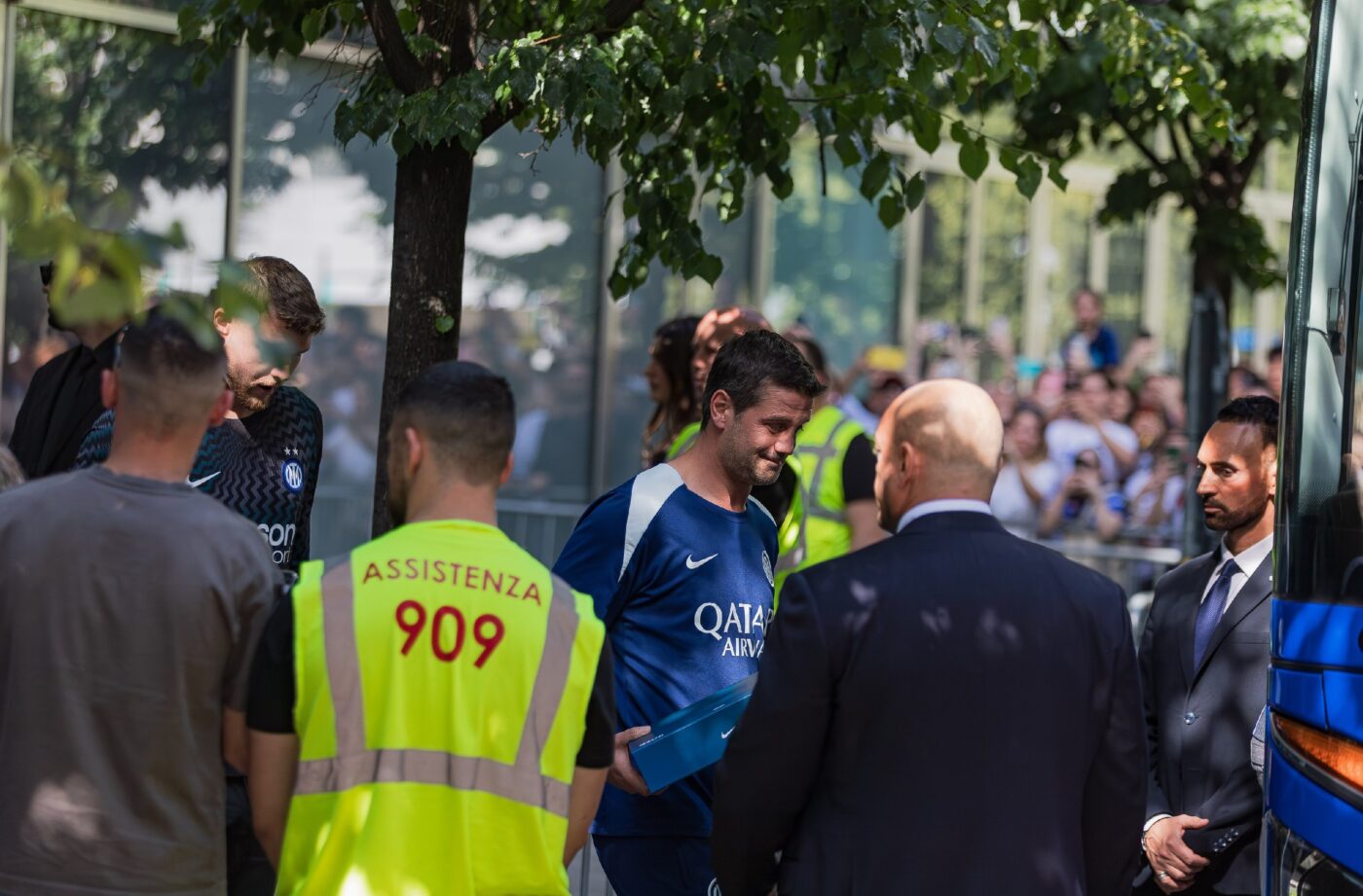 Cristi Chivu Honored as Serie A's Best Coach of 2025-2026 Season