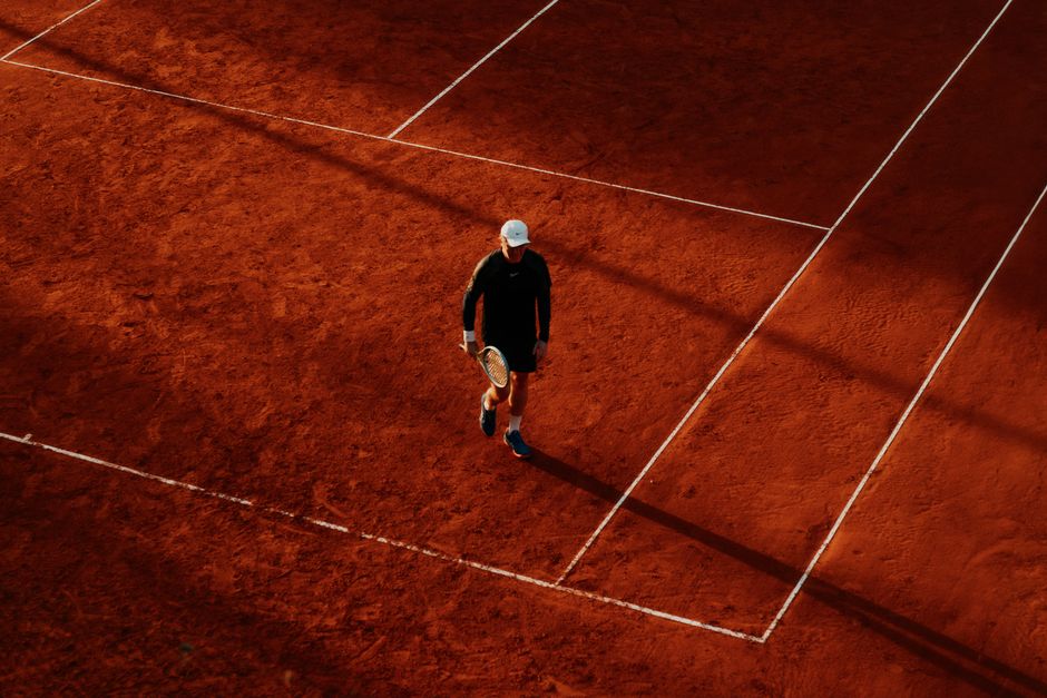 Jannik Sinner tennis match Paris Masters court