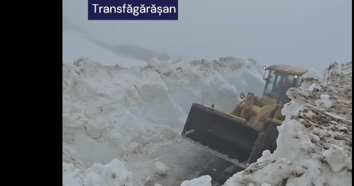Challenges on Transfăgărășan: Snow and Landslides Hinder Road Clearing