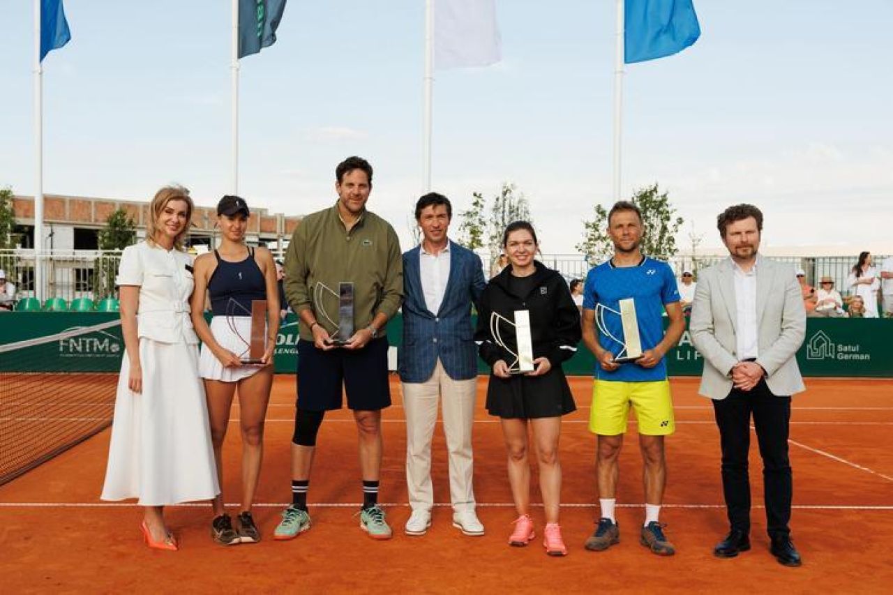 Simona Halep Receives Traditional Welcome in Chișinău with Folk Music & Rare Wines