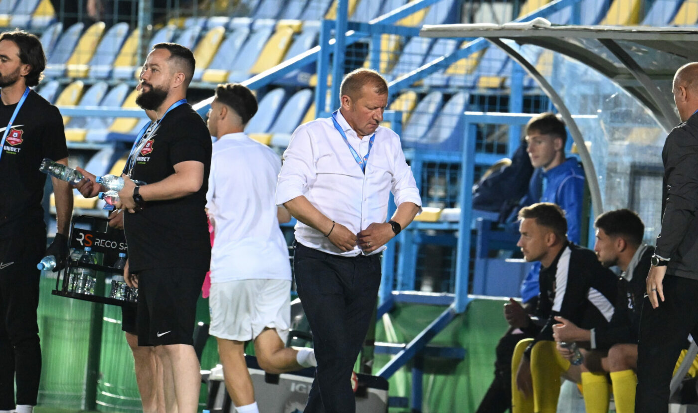 Munteanu Erupts After Second Controversial Penalty at Survival Playoff