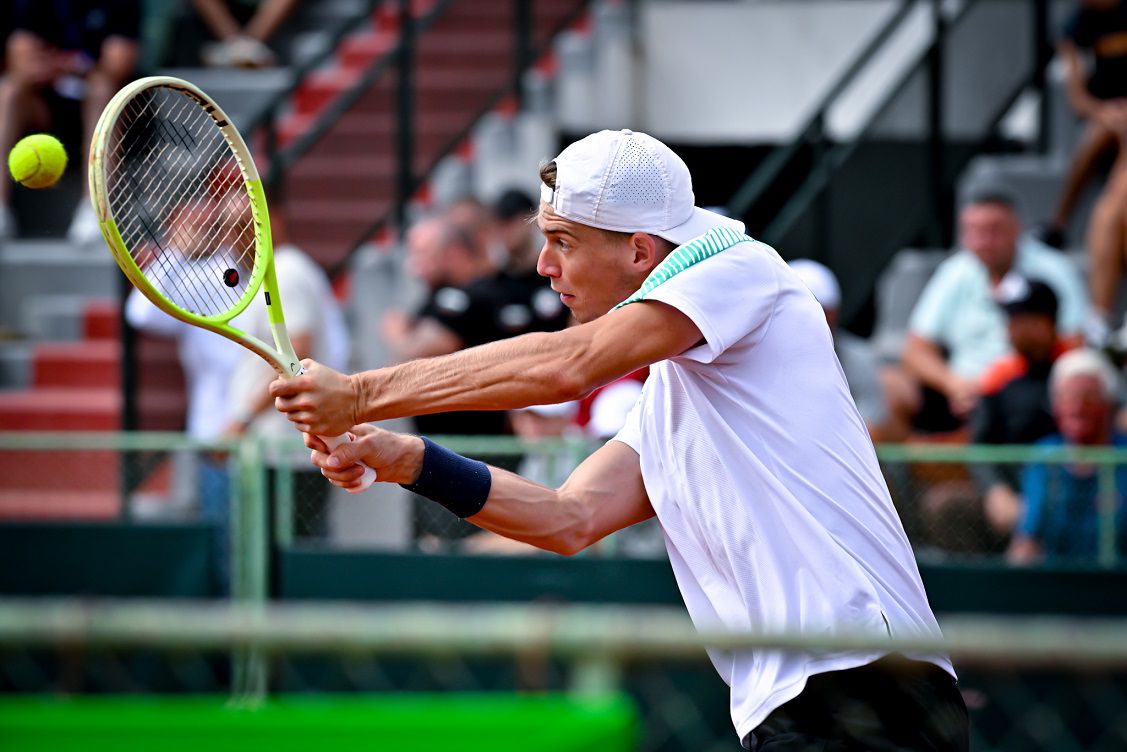 Nesterov Reaches Singles Semifinals in Italy