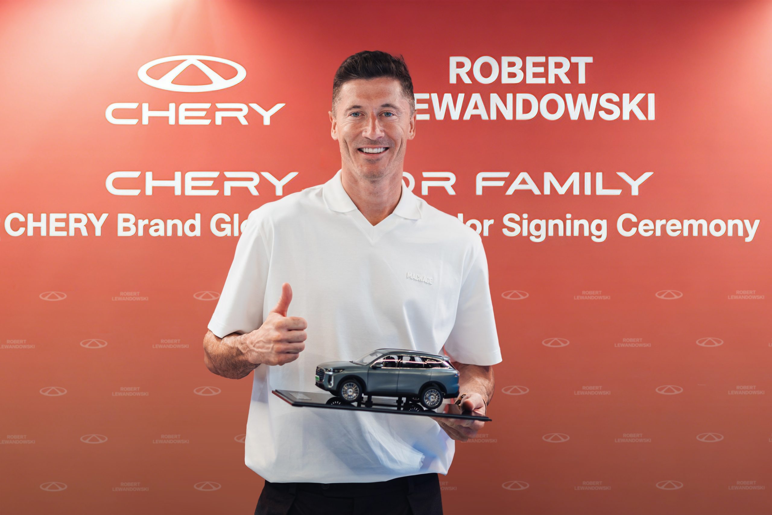 Robert Lewandowski Joins CHERY as Global Ambassador