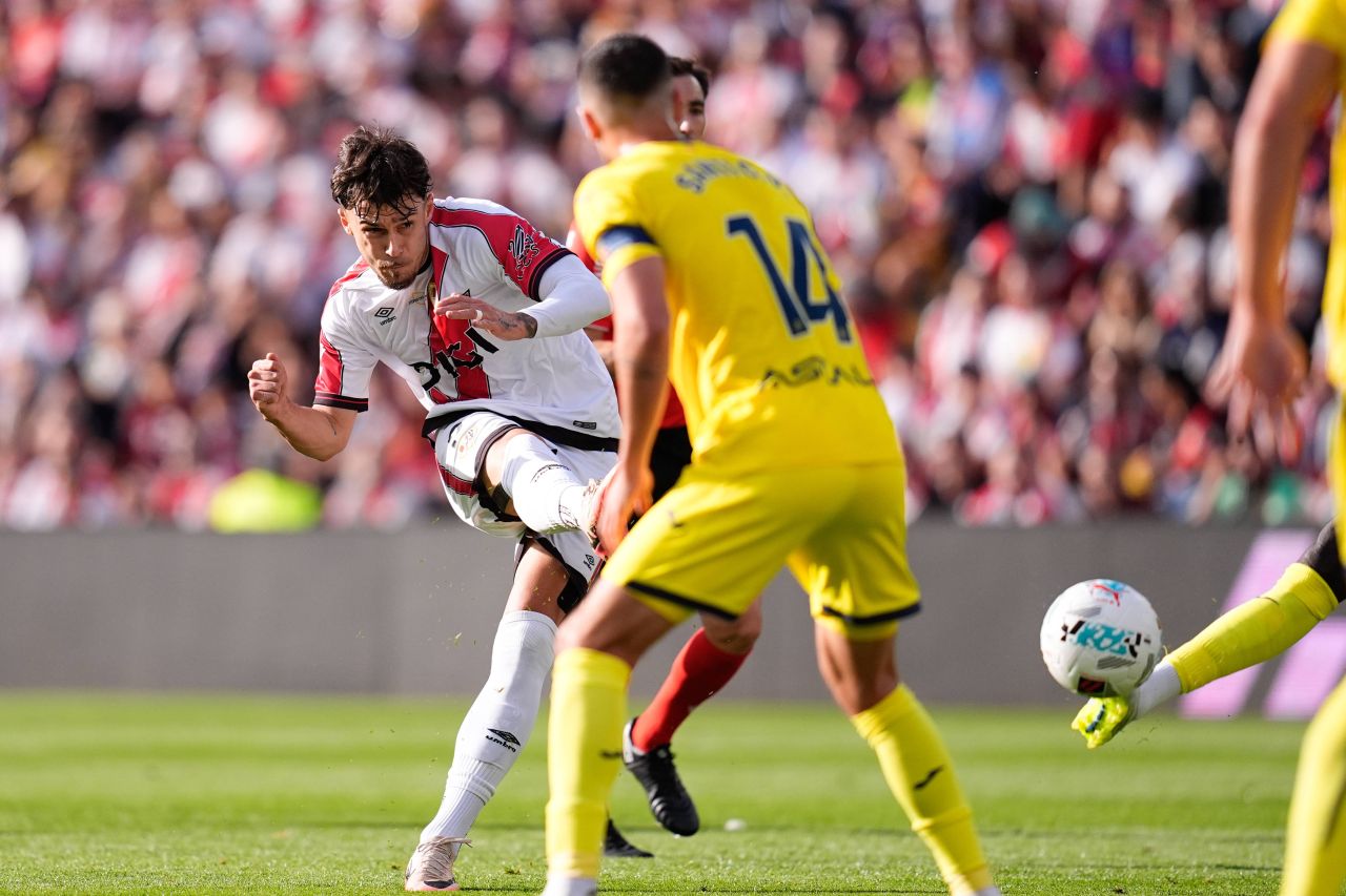 Romanian Star Rațiu Steals the Show in La Liga