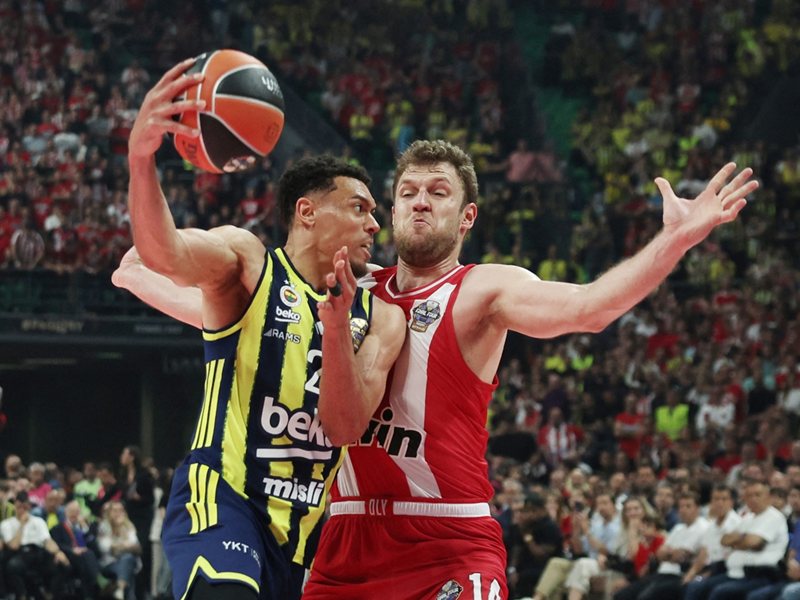 Vezenvkov Advances to EuroLeague Final Again
