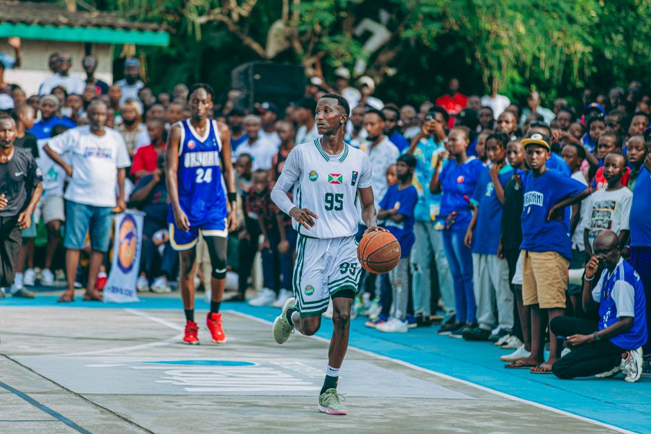 Jordan Goodwin Panathinaikos jersey action shot