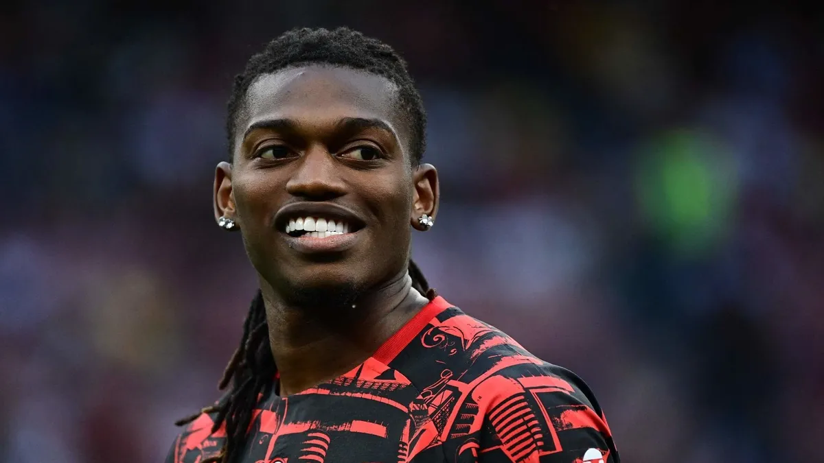 Leao Chooses Milan Over Istanbul Giants!