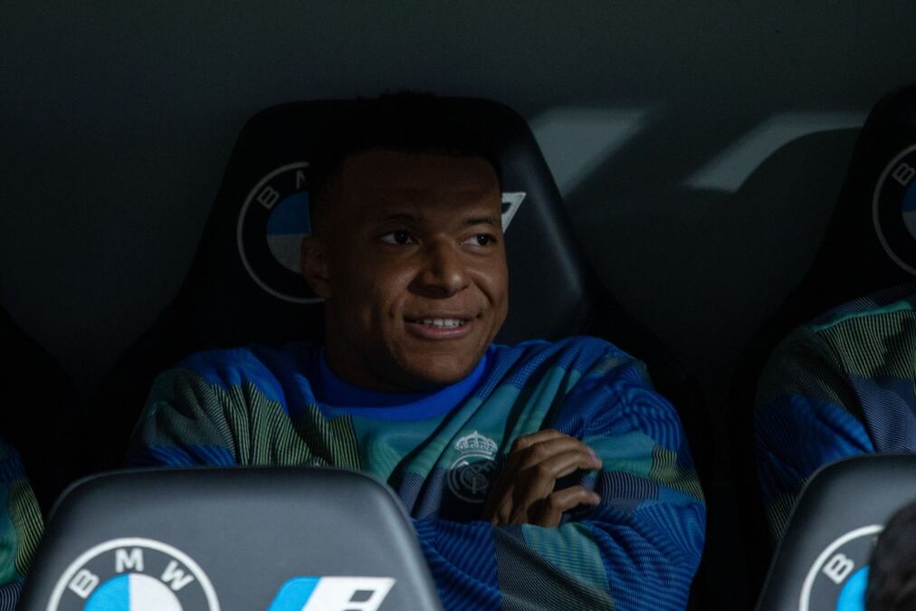Real Madrid’s 80M € Galaxy Haul: Mbappé’s Viral Reaction!