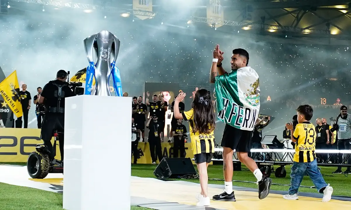Matías Almeida Targets Pineda: €9m AEK Deal