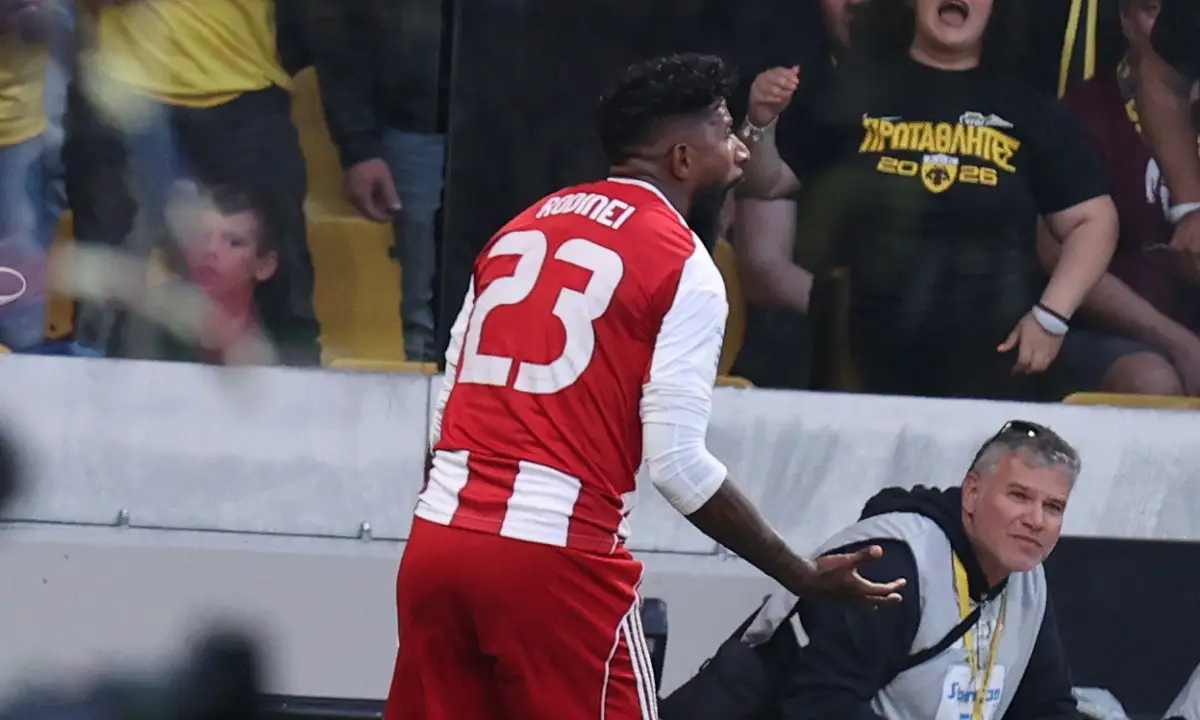 AEK - Olympiakos 0-1 (First Half): Olympiakos Leads Despite Controversial Decisions