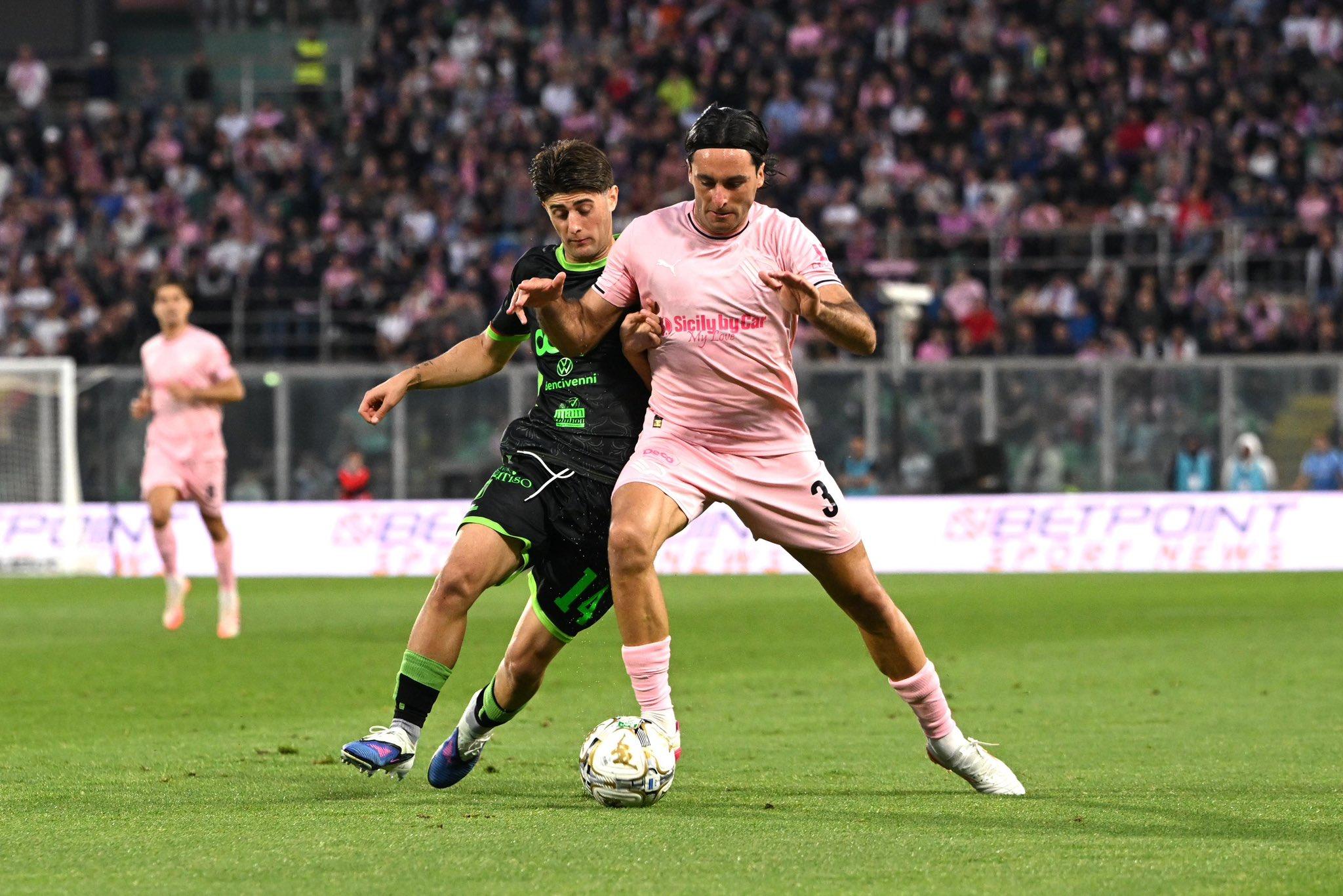 Palermo Falls Short in Re-match, Catanzaro Survives to Challenge Monza for Serie A Spot