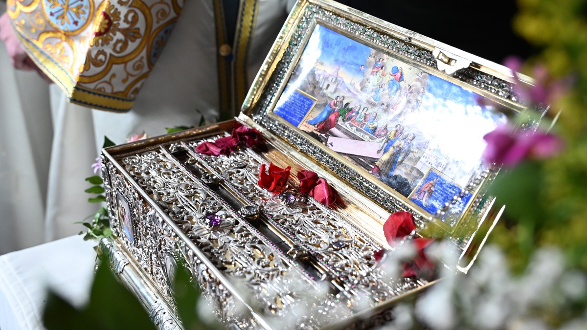 Sacred Belt Stays in Belgrade Until June 5