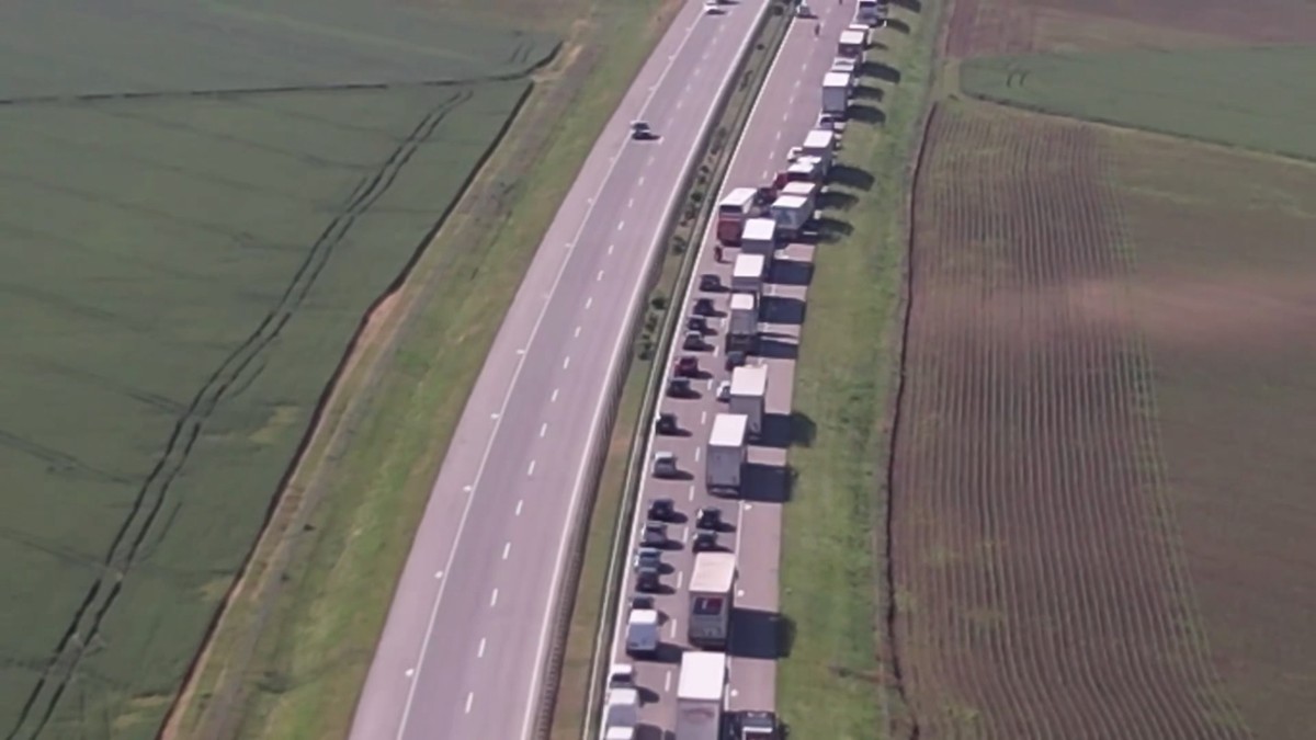 Truck Accident Causes Kilometer-Long Traffic Jams Near Novi Sad