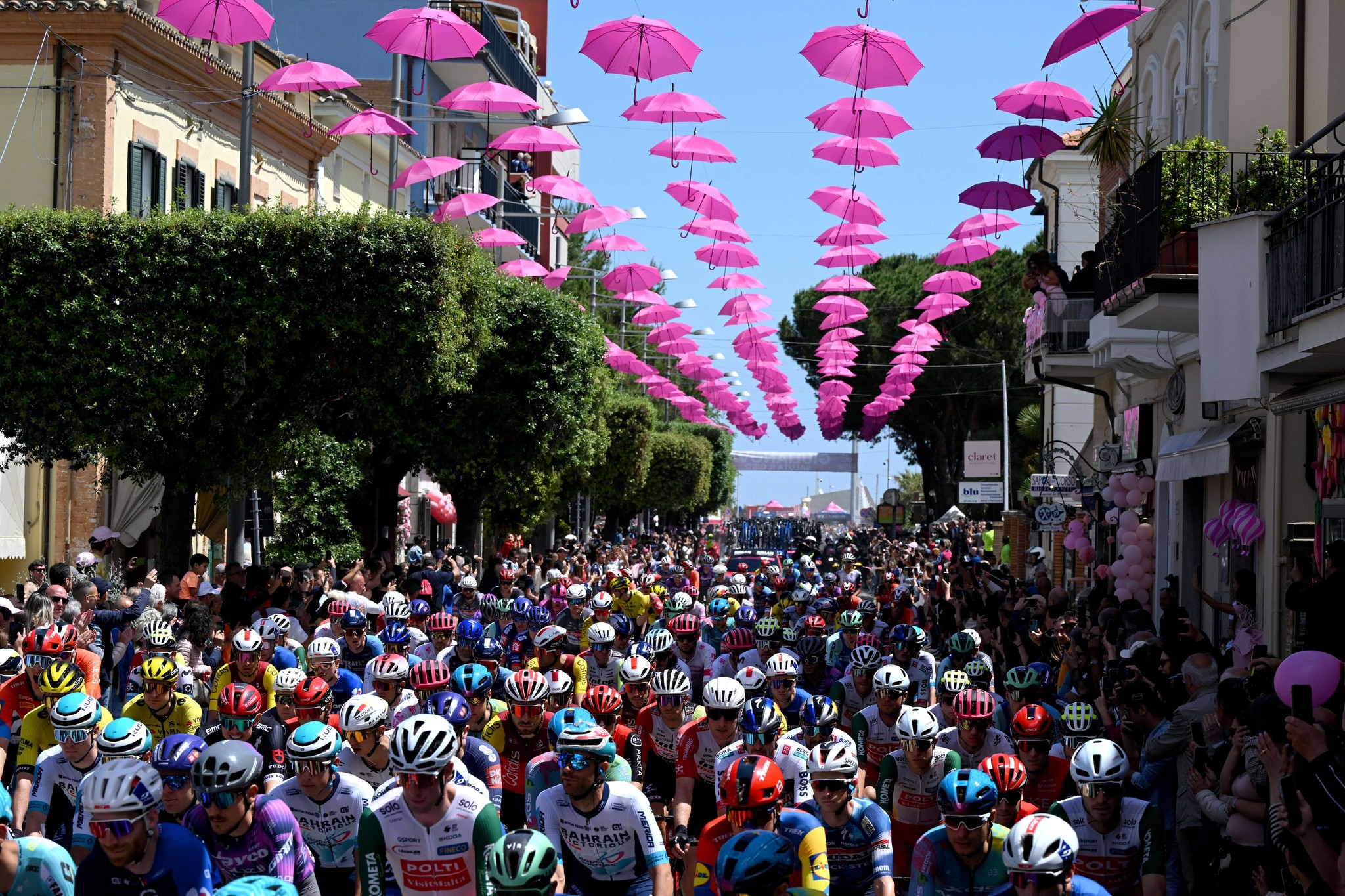 Giro d'Italia Welcomes Guests with Pink Banners in Plovdiv's Main Street