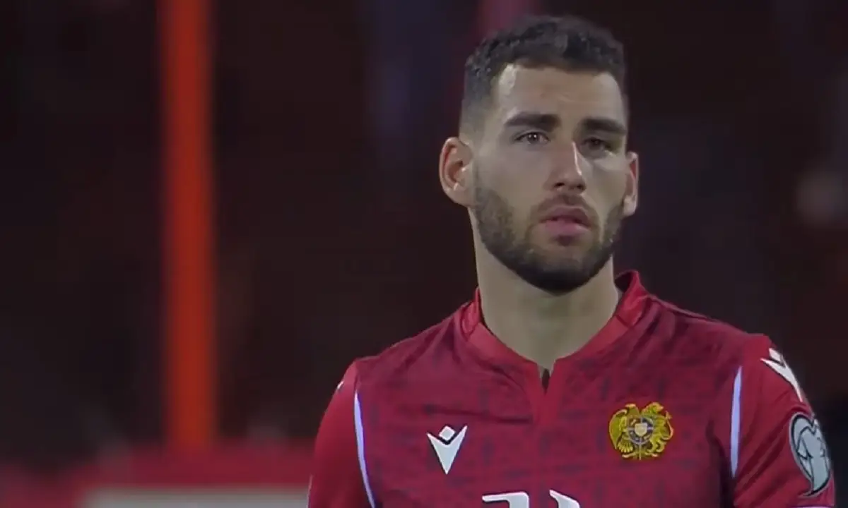 Olympiakos Hunts Nair Tiknizian Amid Ajax, Como Clash