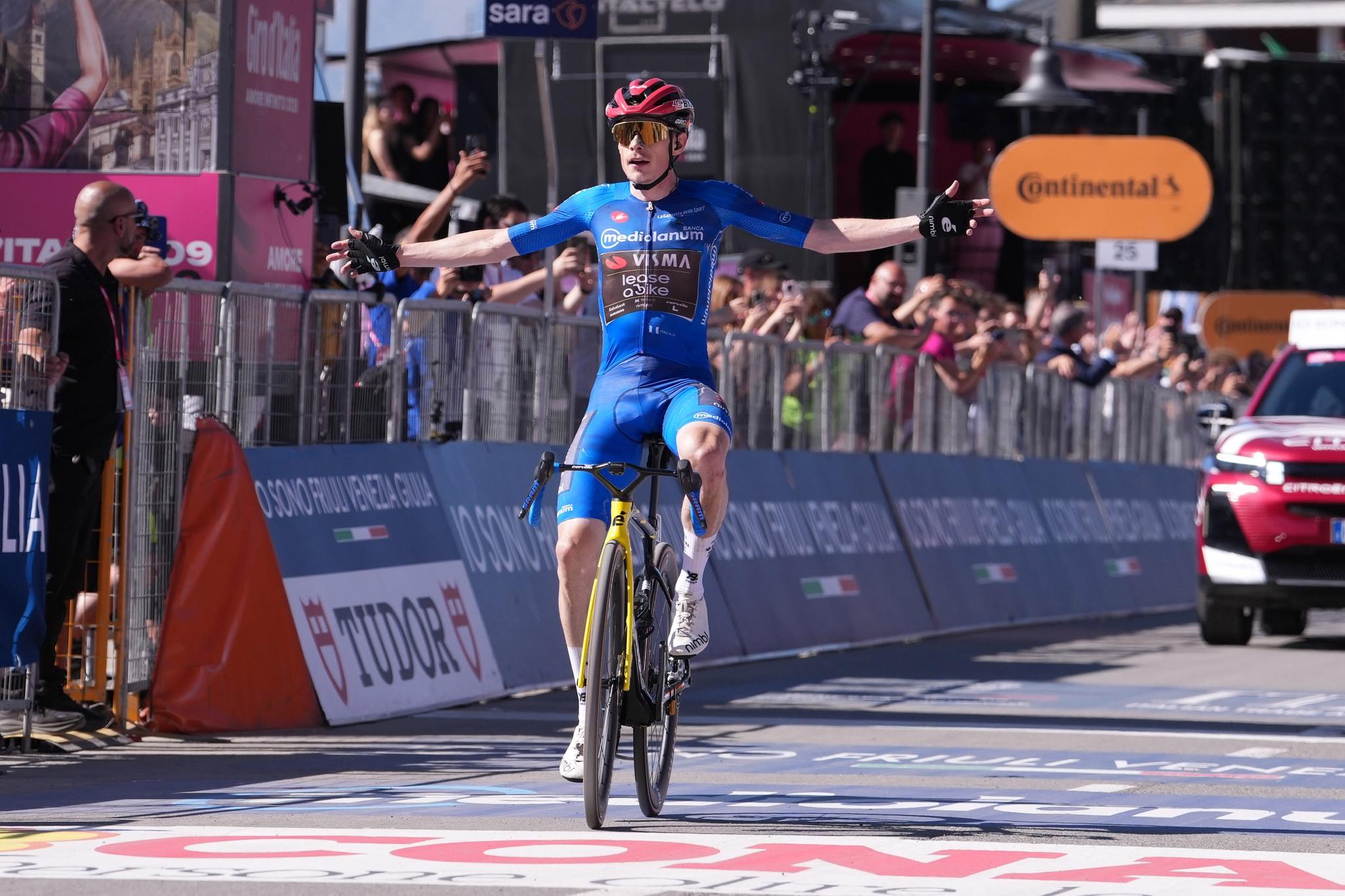 Jonas Vingegaard Wins 14th Stage, Takes Lead in General Classification