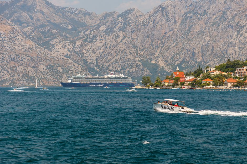 Kotor bay cruise ships morning view