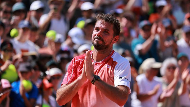 Wawrinka’s Tearful Goodbye: A Legend Exits Roland Garros in Style