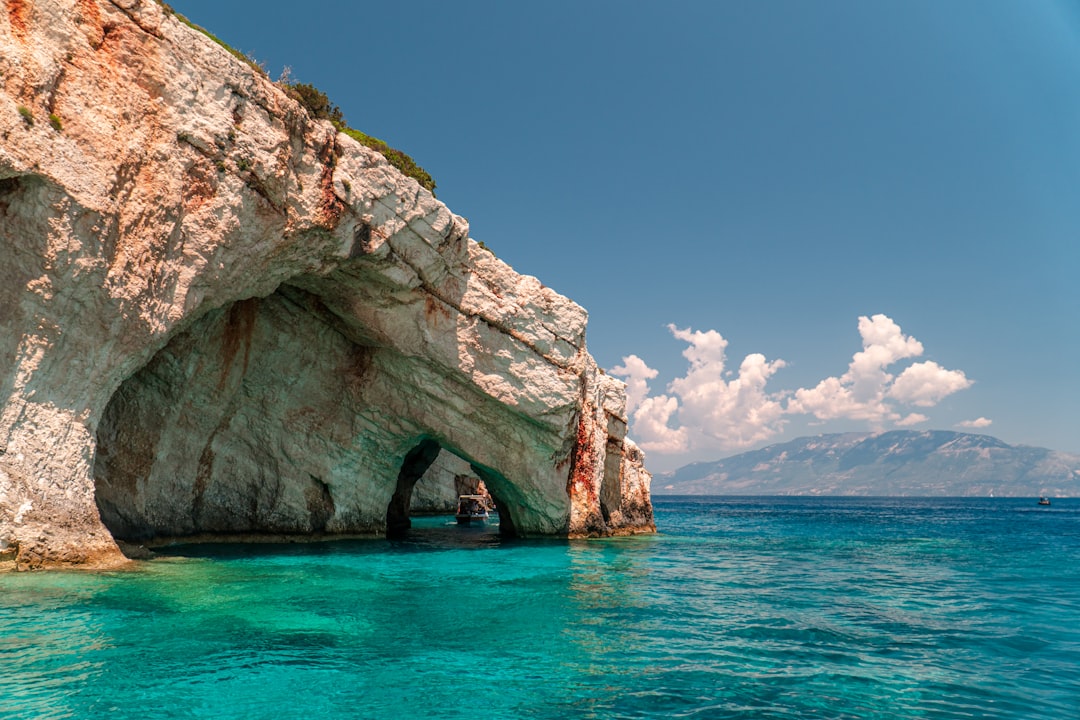 Blue Caves Zakynthos fengari boat tour blue light reflection