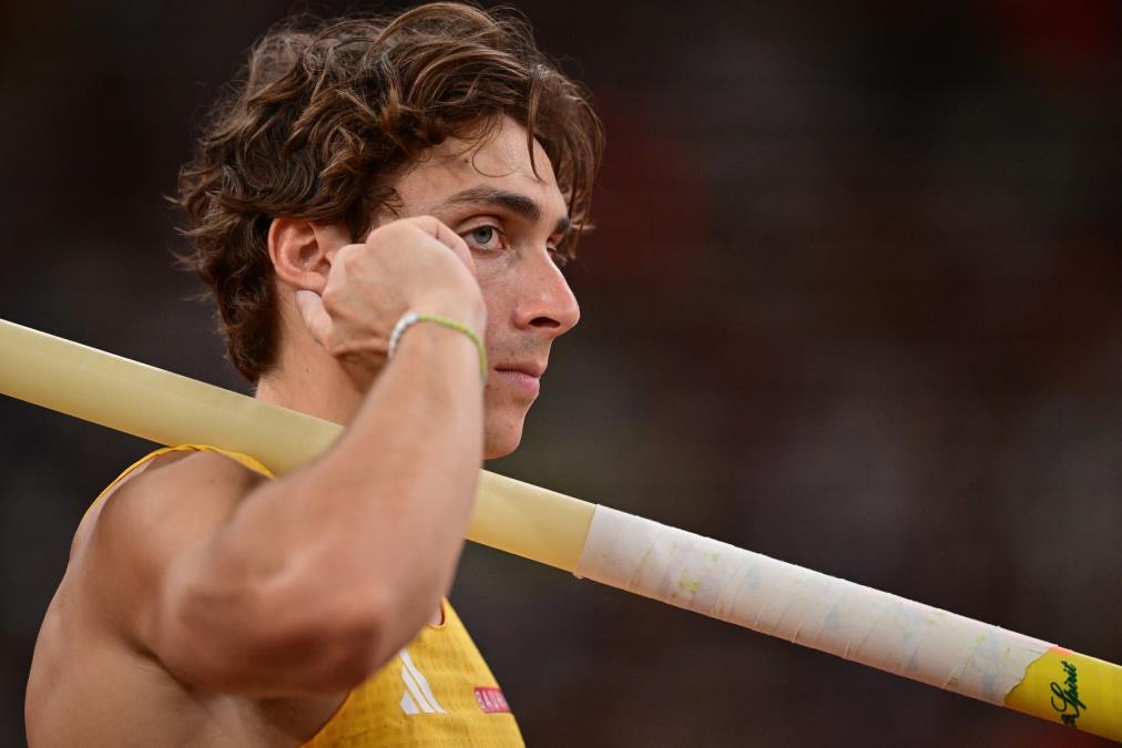 Armand Duplantis Strikes Again in China