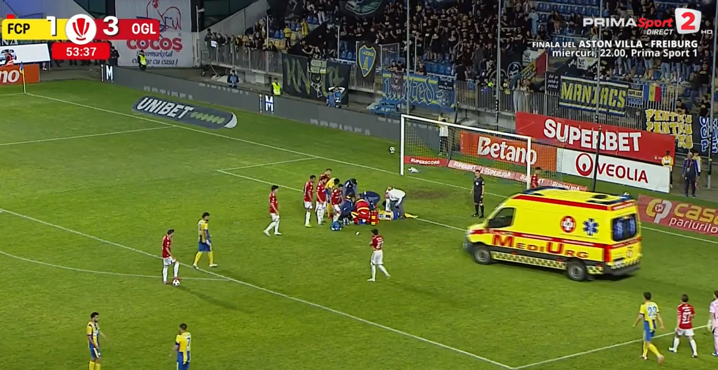 Violent Clash in Superliga Play-Out Sends Player to Hospital