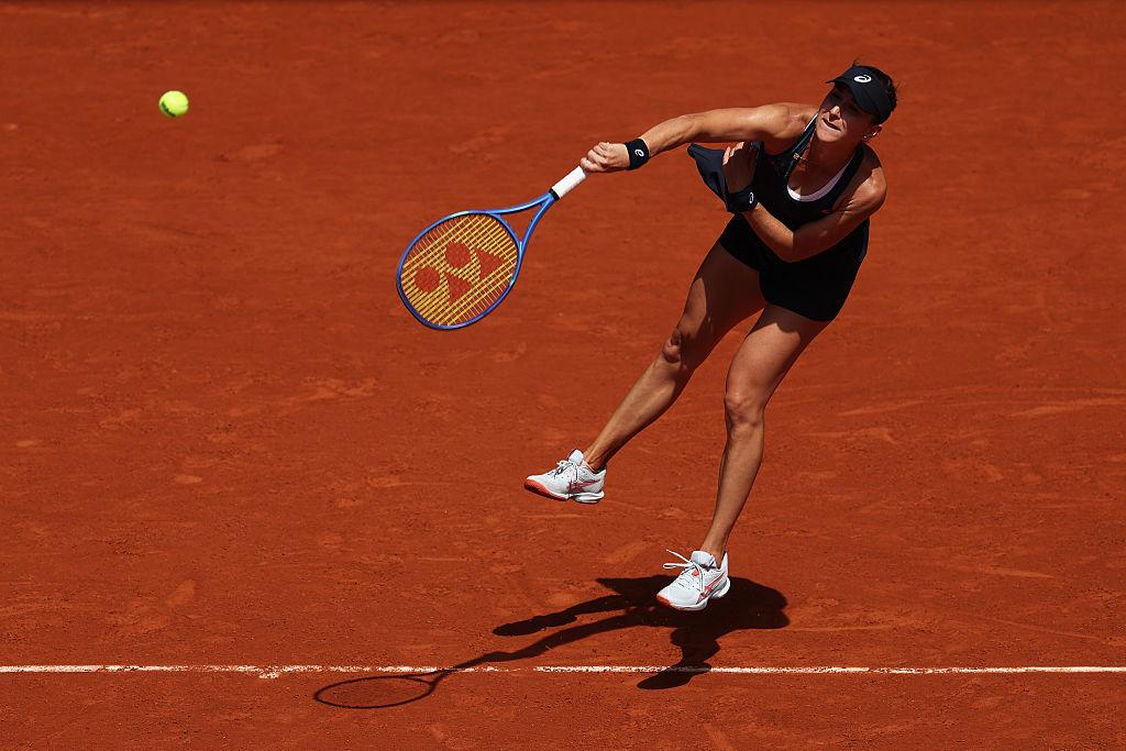 Andreeva, Bencic, and Kostyuk Win Openers at Roland Garros