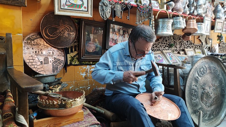 Kujundziluk street Sarajevo copper craftsmen workshops traditional