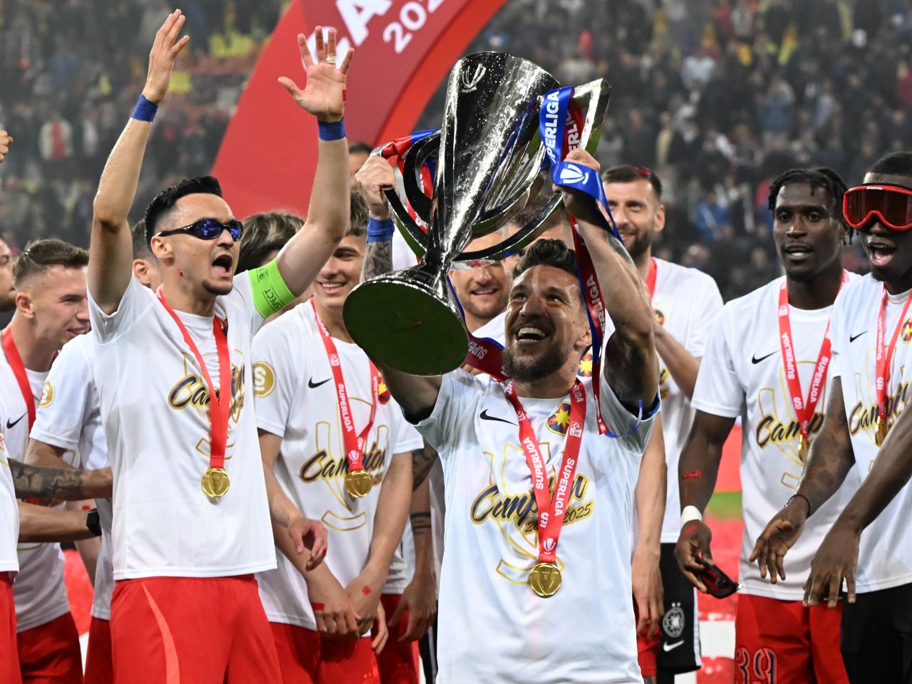 Băluță Back in the Ring: CFR Cluj and Sepsi Circle the Free Agent