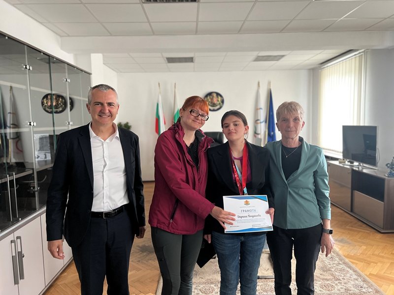 Minister Iliev Awards Certificate to Special Olympics Medalist Darina Bogdanova
