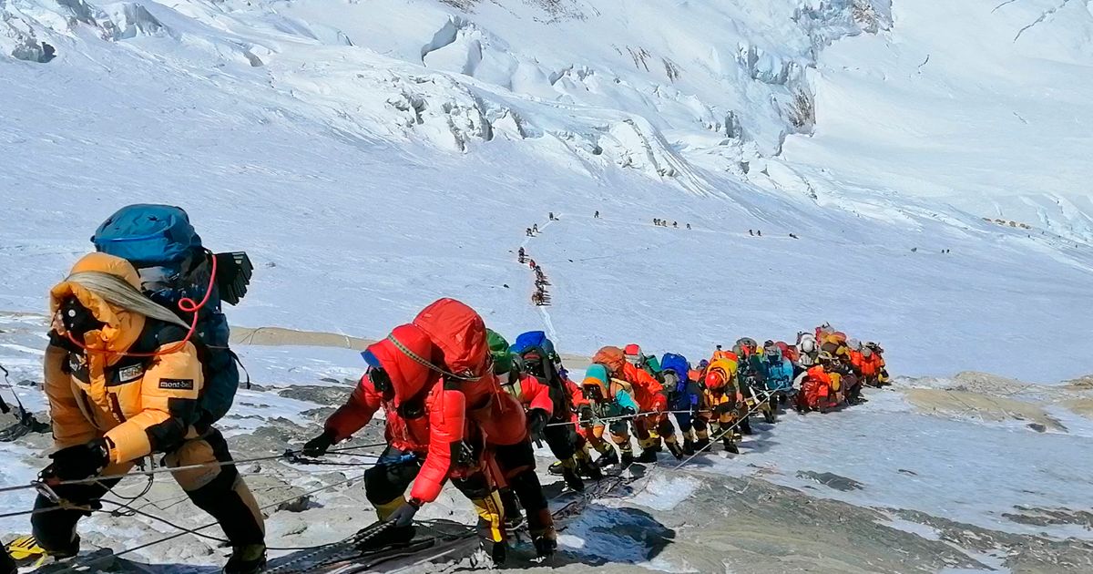 Record 274 Climbers Reach Everest Summit in a Single Day