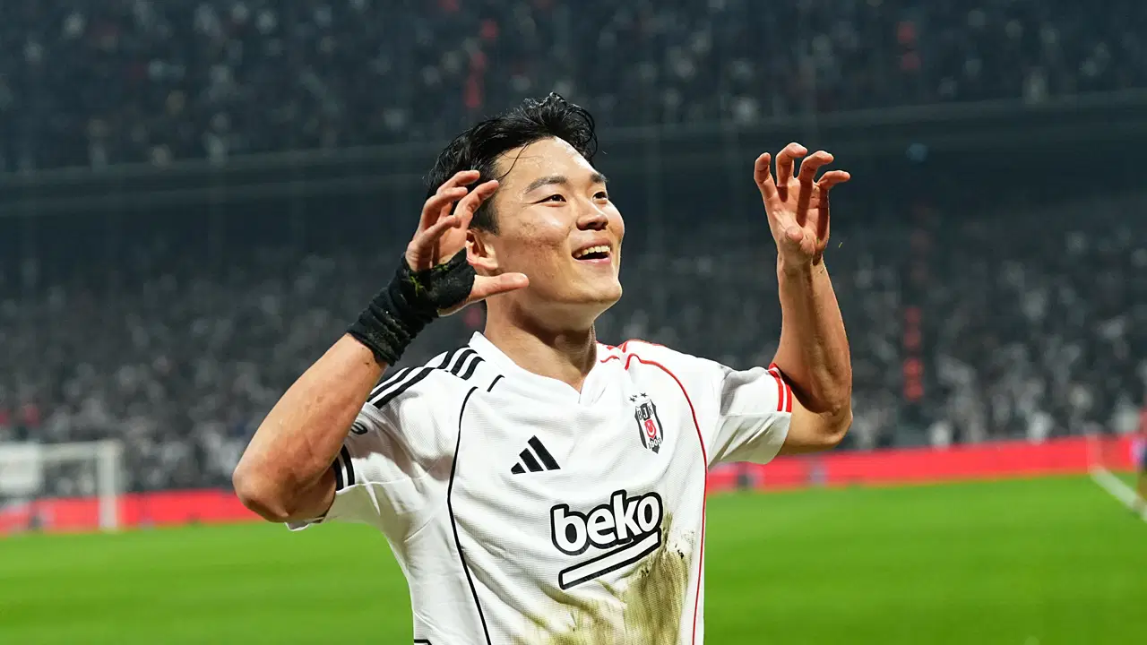 Beşiktaş Striker Hyeon-gyu Oh Sends Farewell Message to Departed Coach Sergen Yalçın