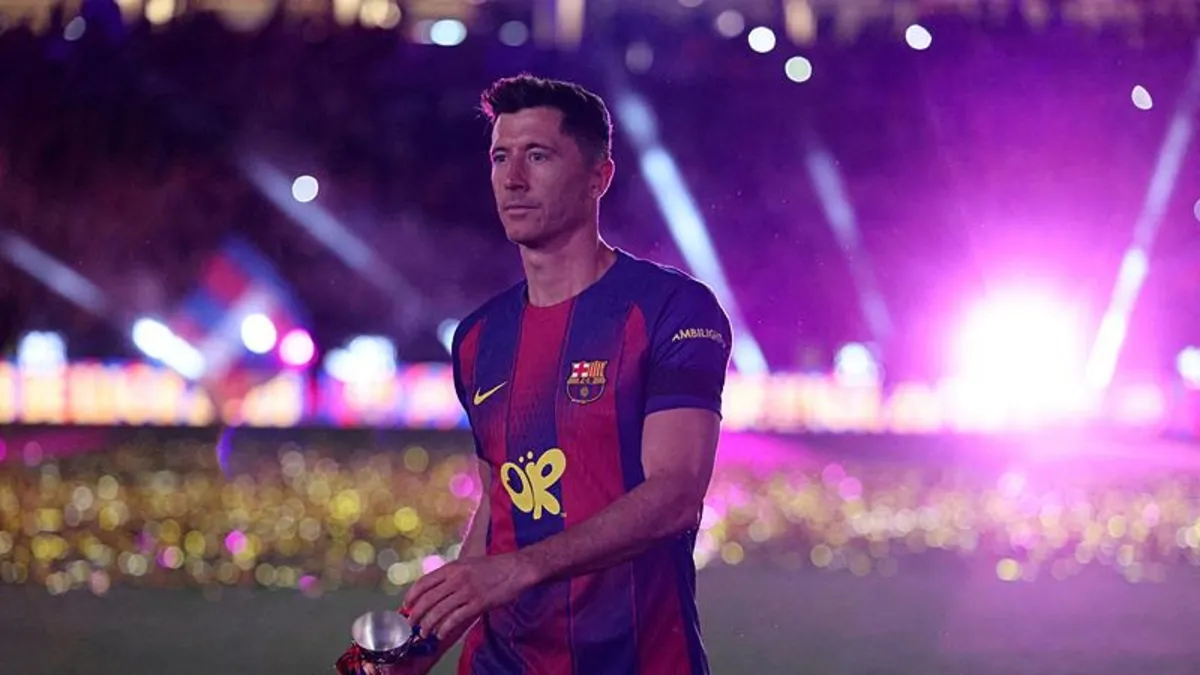 Lewandowski Says Goodbye to Barcelona, Fenerbahçe Gains a Star