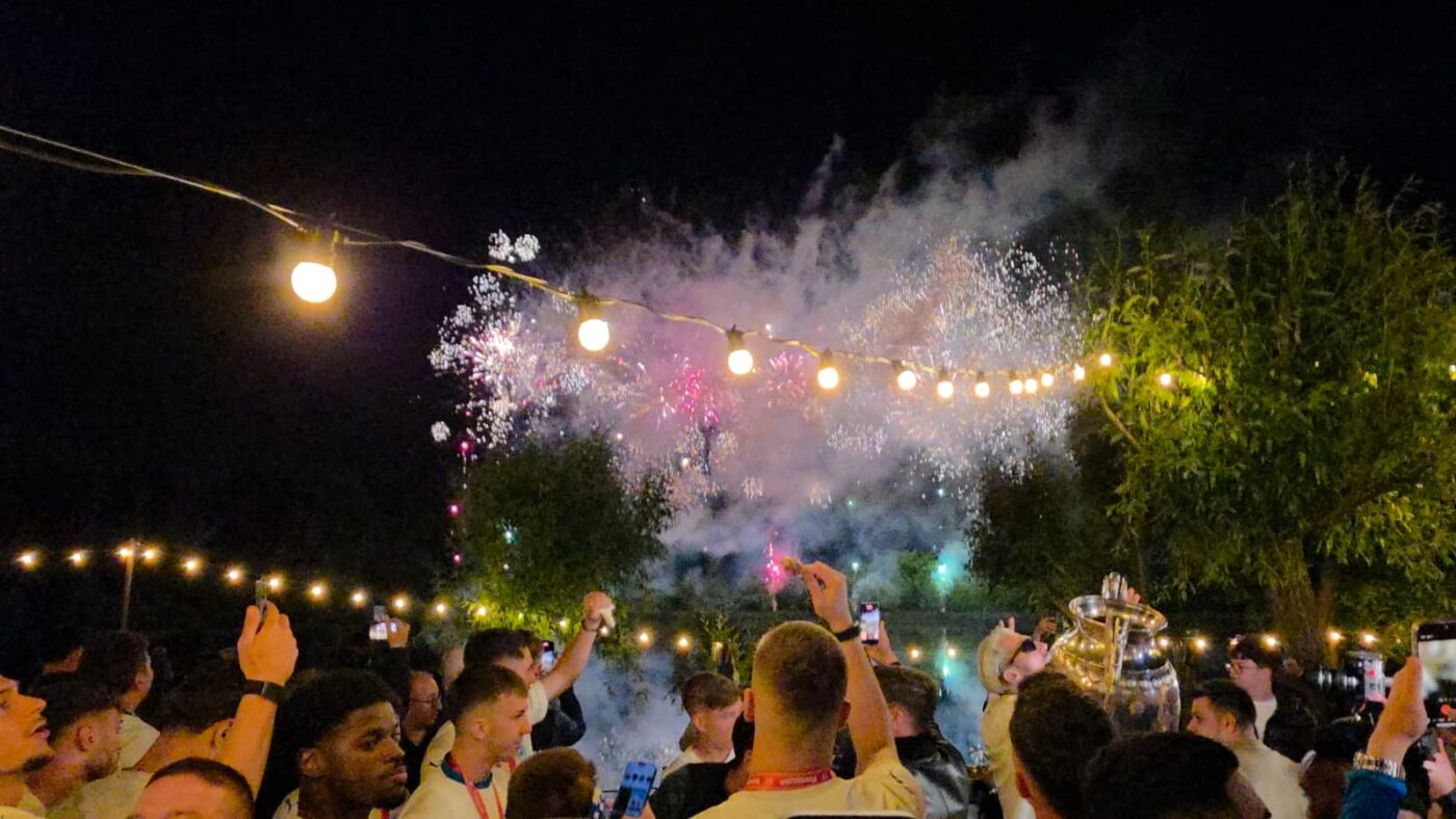 Oltenii Celebrate Superliga Title at Craiova Restaurant