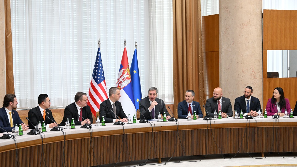 Serbian President Vučić Thanks Harvard and MIT Students for Positive Remarks