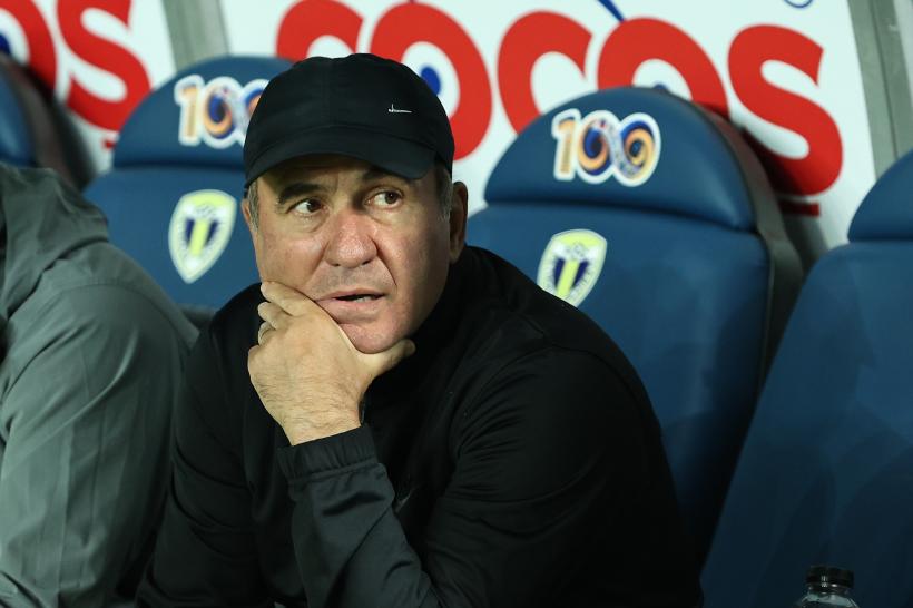 Hagi Splits the Squad: Nine Stars Stay Behind as Romania Heads to Georgia