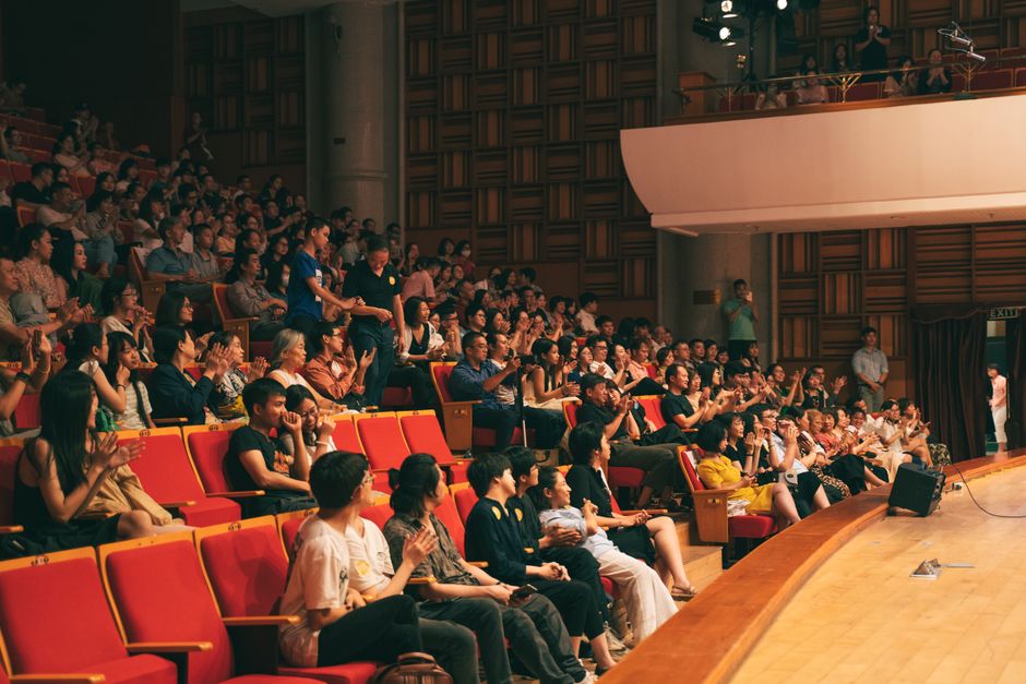 Audience applauding Maro Kontou theater performance Athens