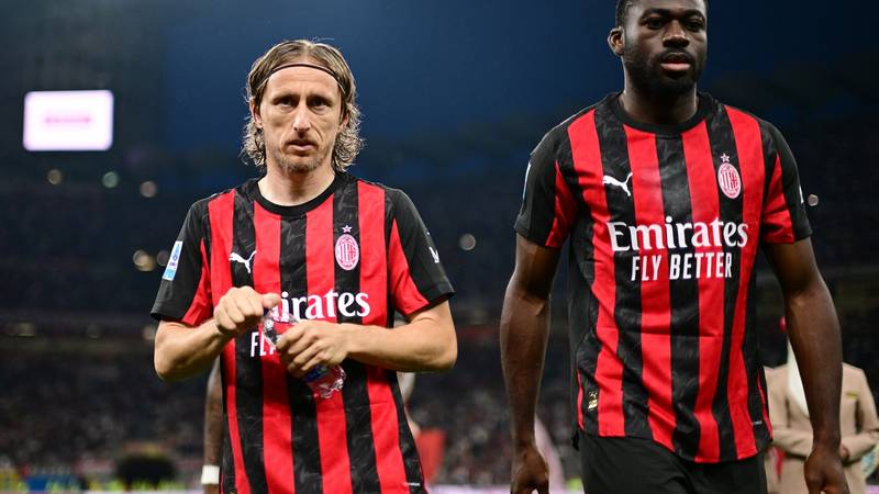 Serie A Final Round: Milan, Roma, Juventus, and Como Clash for Champions League Spots
