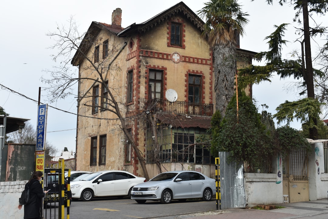 Turkish police raid entertainment celebrity home