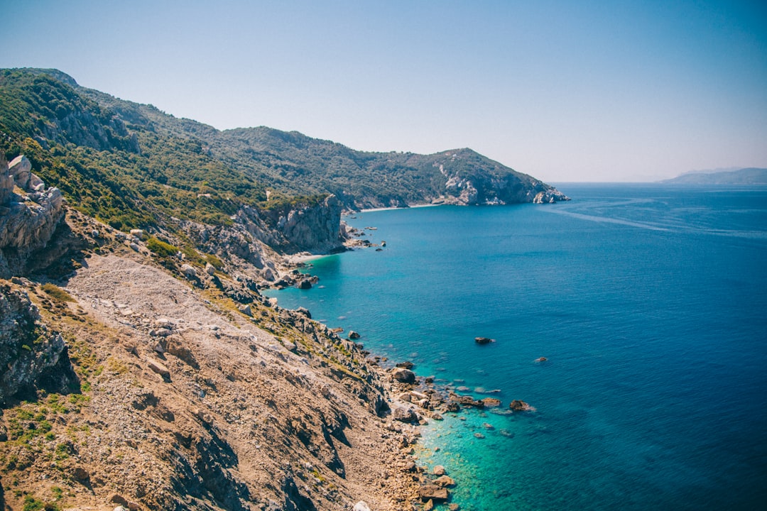 Greek coast Peloponnese tectonic plate map