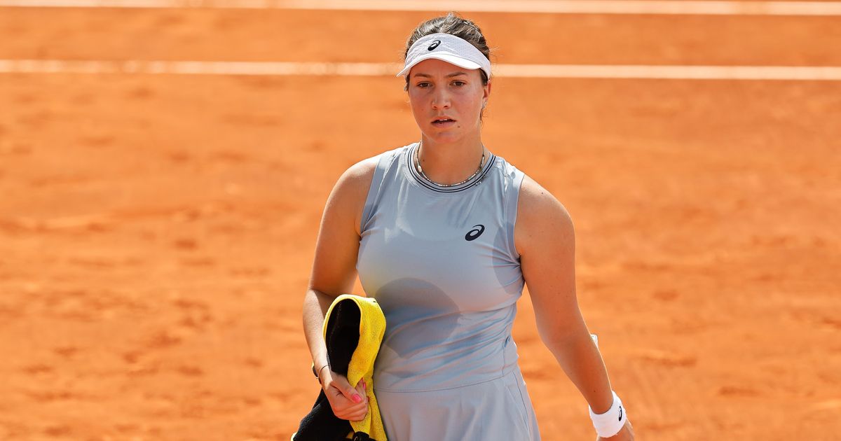 Top Serbian Tennis Star Lola Radivojević Advances in Roland Garros Qualifiers