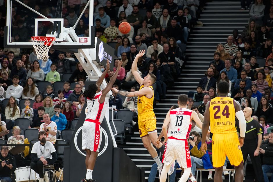 Crvena Zvezda Arena crowd cheering basketball game
