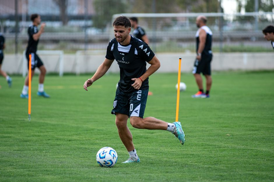 Marius Alexe Dinamo U18 training session Bucharest