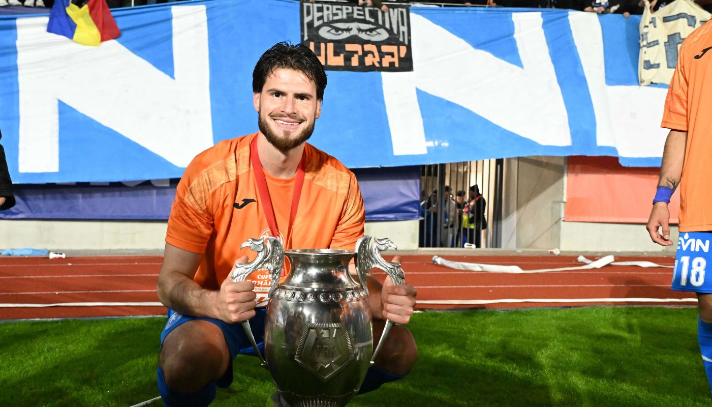 Tudor Băluţă Celebrates Historic Title with Universitatea Craiova