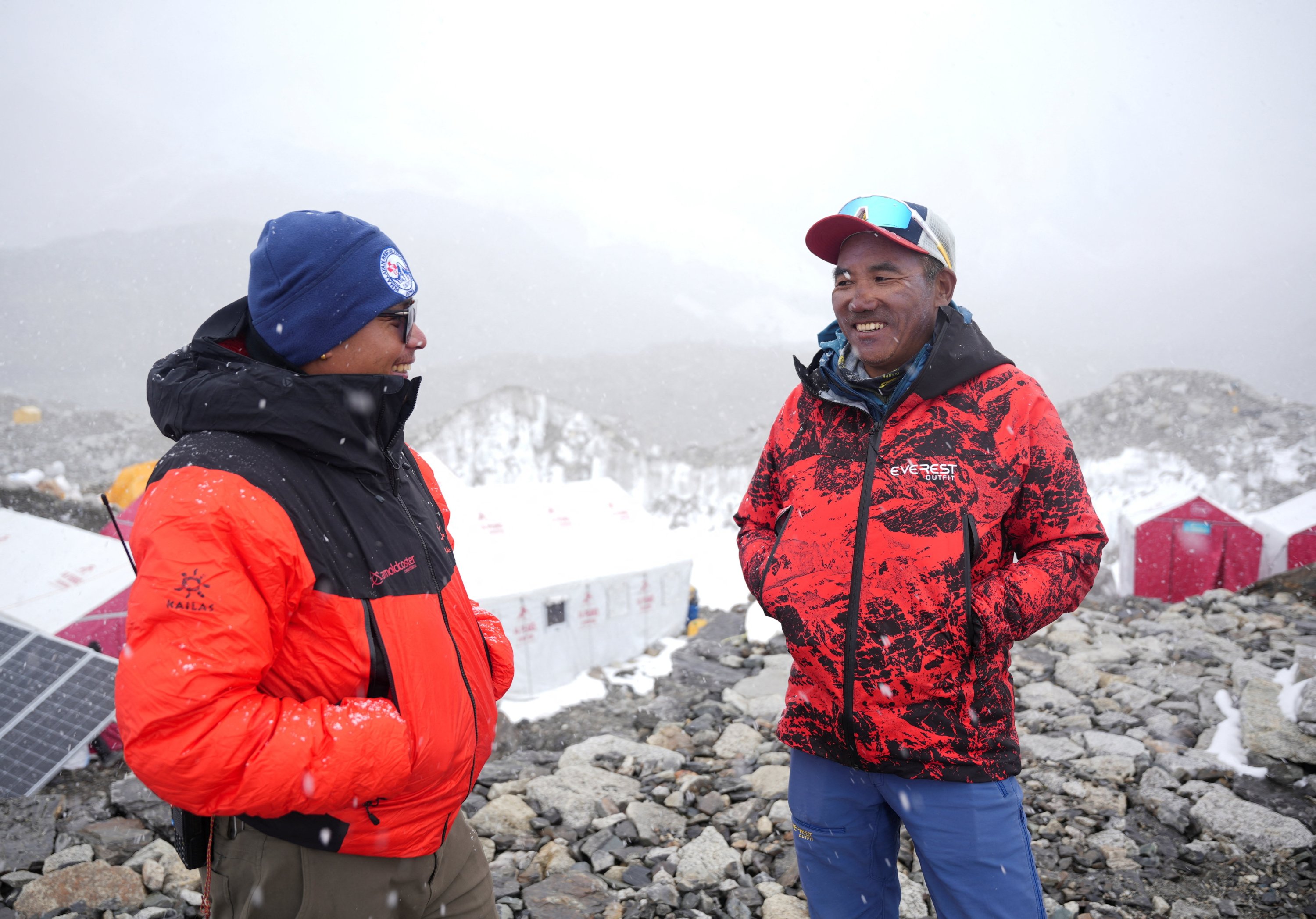 Kami Rita Sherpa and Lhakpa Sherpa Break Everest Records